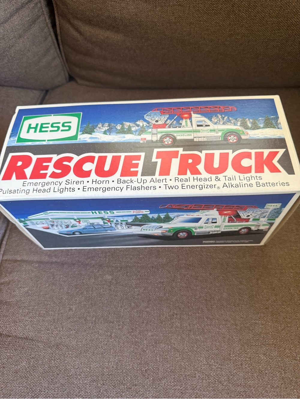 New In Box “HESS TOY TRUCK "EMERGENCY TRUCK", Rescue Truck Brand New 1994